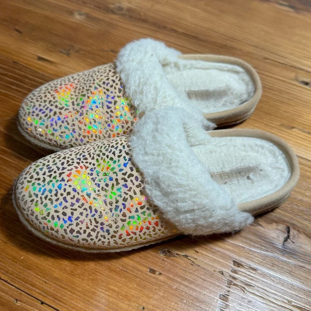 Sorel Youth Girls Nakiska Slide Slippers Sparkly Iridescent Animal print suede 3